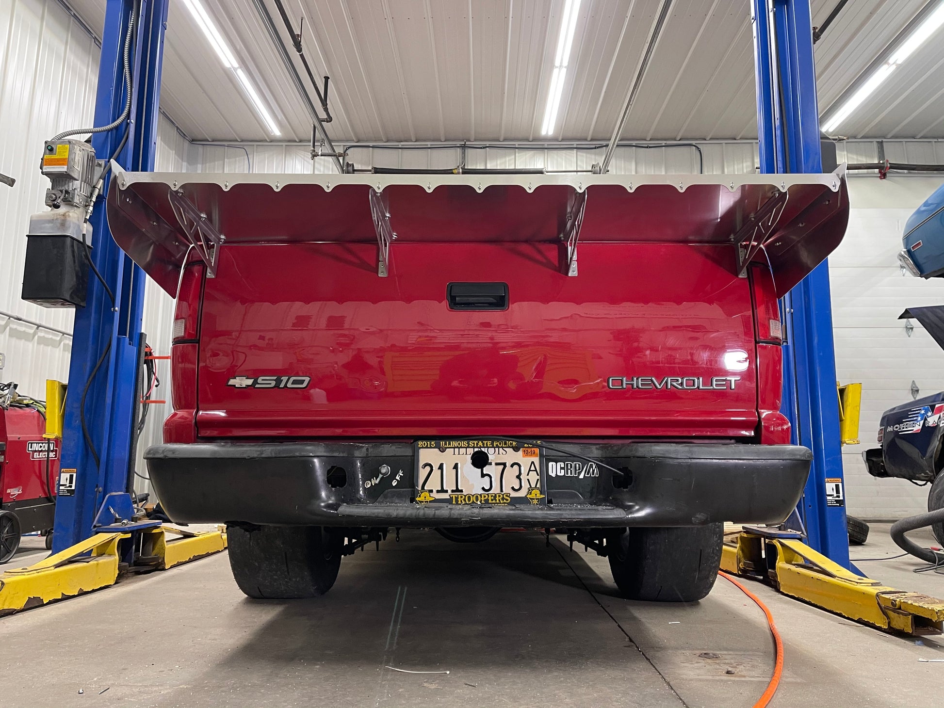 Motion Raceworks 1994-04 2nd Gen S10 / Sonoma 15" Strutless Drag Wing 31-120-Motion Raceworks-Motion Raceworks